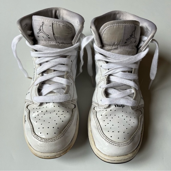 Nike Air Jordan 1 Mid SS GS Schematic- Youth- Size 5.5Y - [DQ1864-100] - Picture 7 of 15